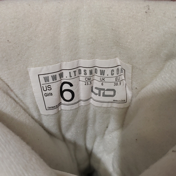 Girls snow boarding boots - Picture 5 of 5